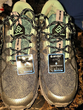 Hi-Tec AWM Mauna Hiker Waterproof Hiking Shoes Green US 9 M NWT